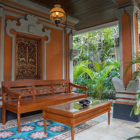 Hotel Puri Saraswati Dijiwa Ubud Esterno foto