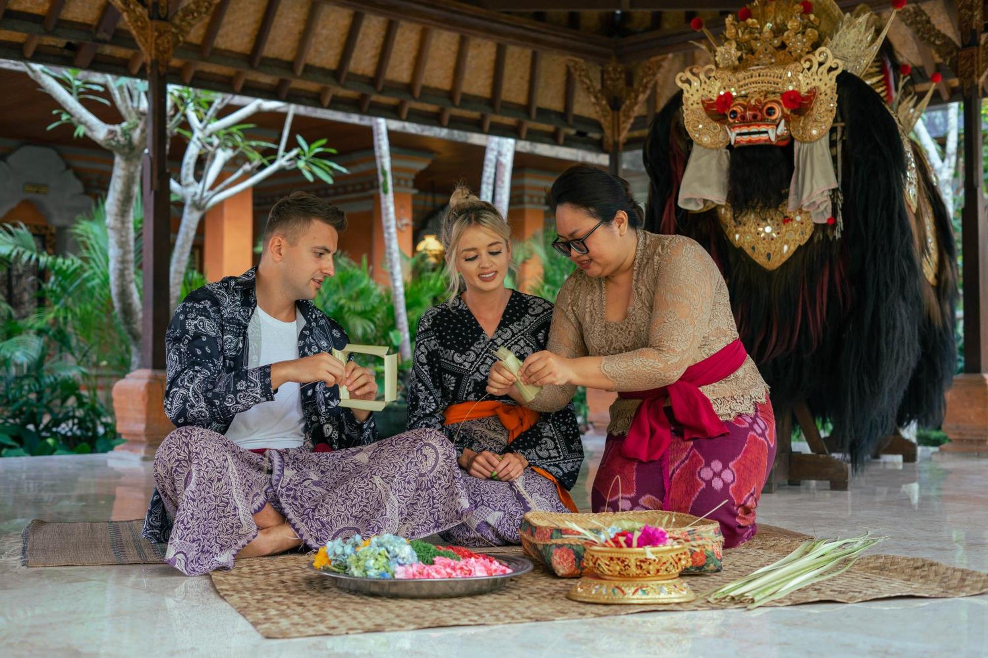 Hotel Puri Saraswati Dijiwa Ubud Esterno foto