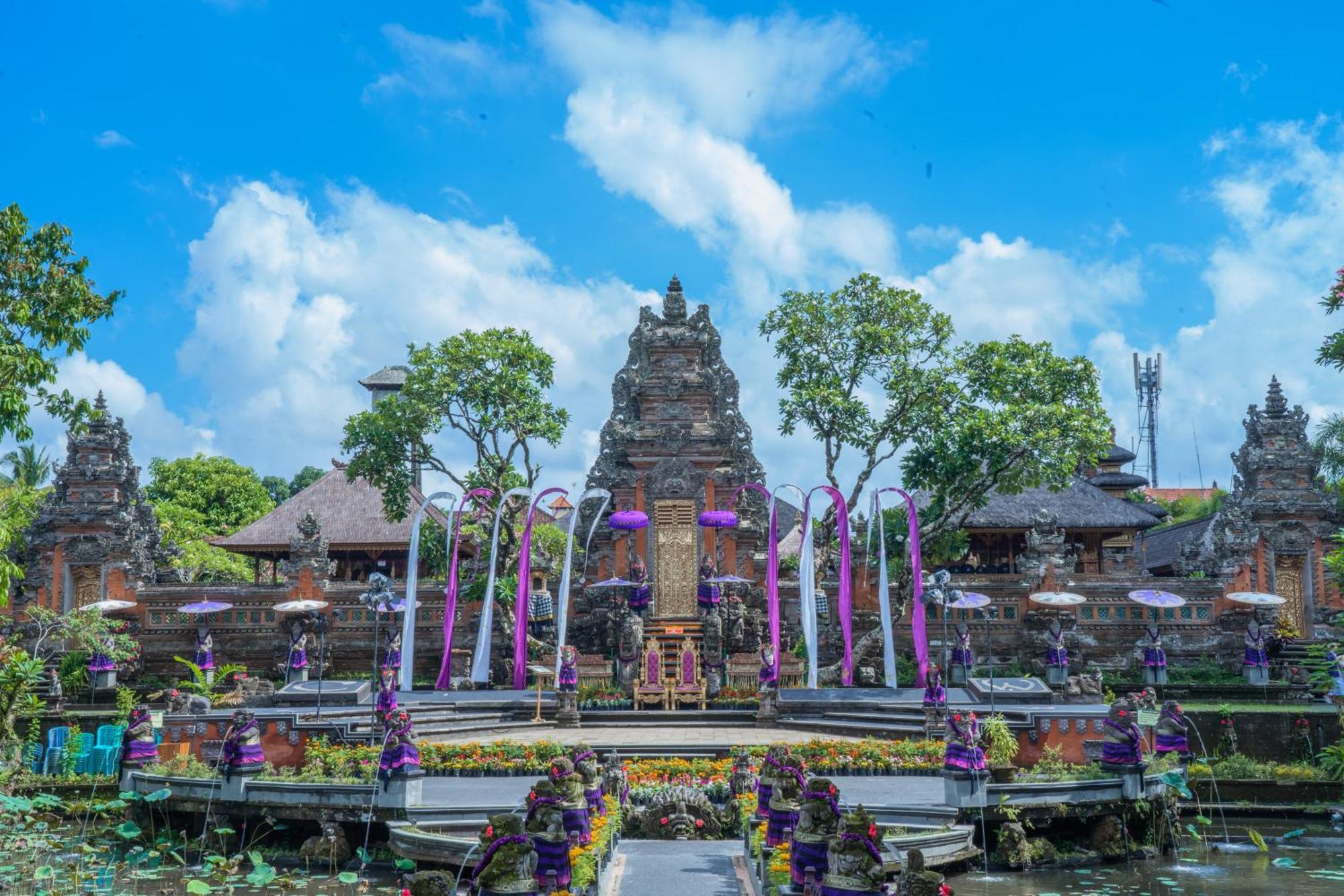 Hotel Puri Saraswati Dijiwa Ubud Esterno foto