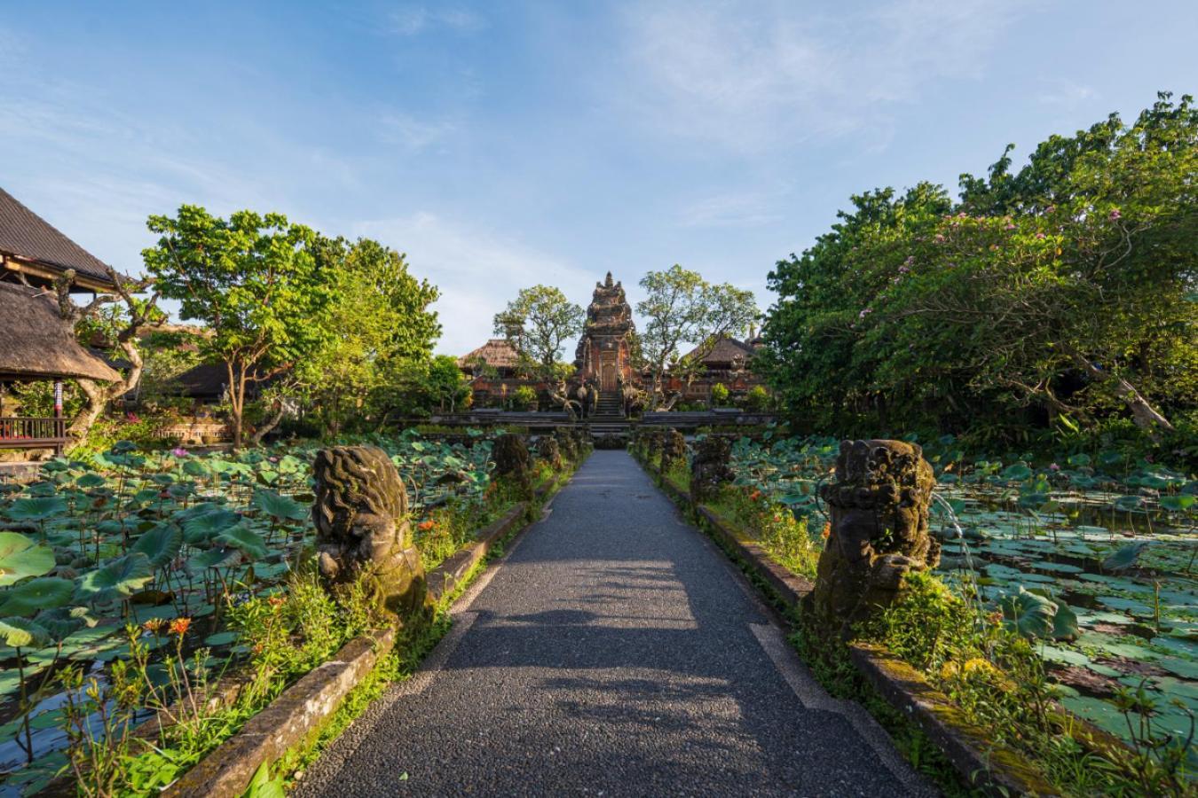 Hotel Puri Saraswati Dijiwa Ubud Esterno foto