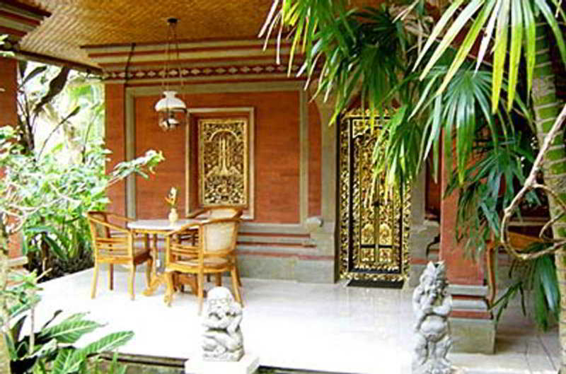 Hotel Puri Saraswati Dijiwa Ubud Esterno foto