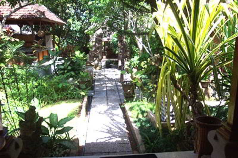 Hotel Puri Saraswati Dijiwa Ubud Esterno foto