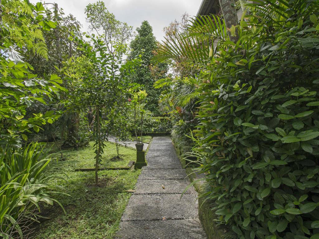 Hotel Puri Saraswati Dijiwa Ubud Esterno foto